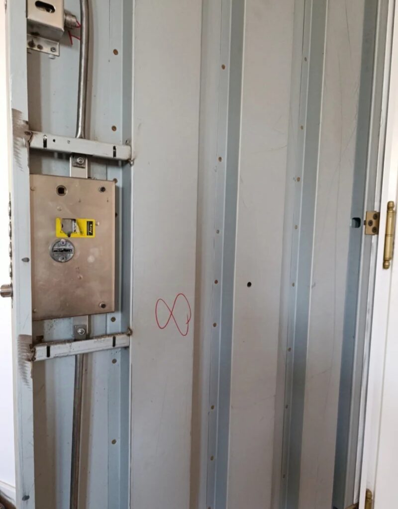 cerrajero aguilera puertas acorazadas
